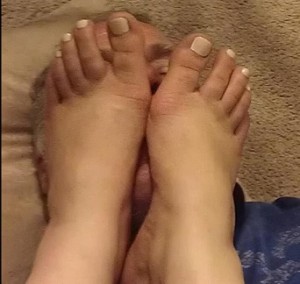 My feet, ps' pedicure and face.